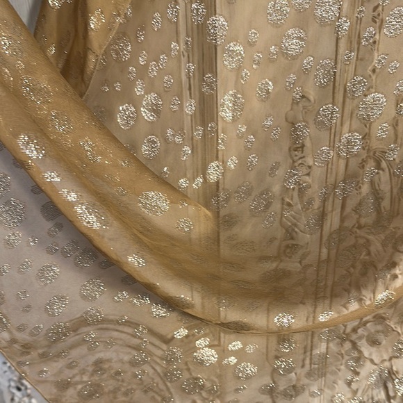 Dolce & Gabbana Elegant Metallic Gold Dot Embroidered Scarf Square Made in Italy - Picture 4 of 4